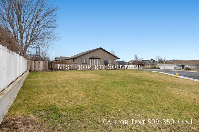 Building Photo - 1525 S Bailey Ave