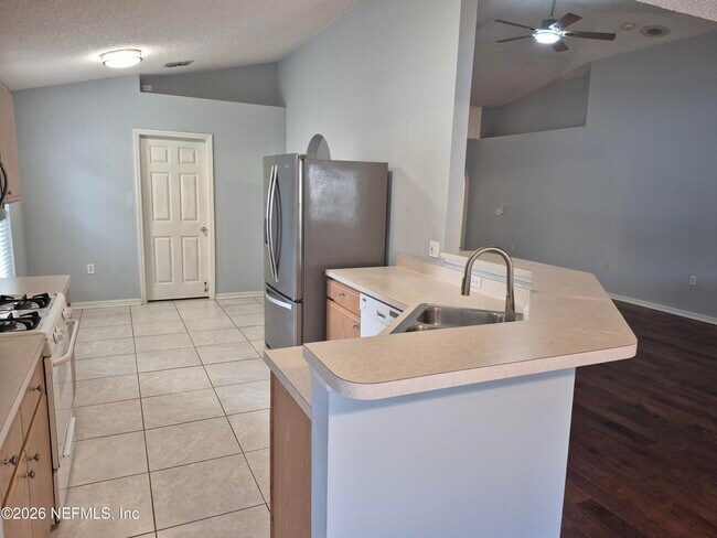 Building Photo - 1945 Millington Ln