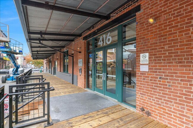 Building Photo - 416 NW 13th Ave