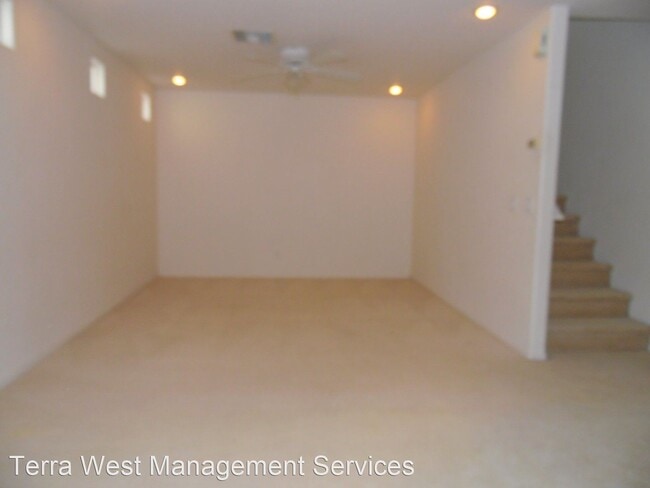 Building Photo - 2 br, 1.5 bath House - 9972 Delicate Dew S...