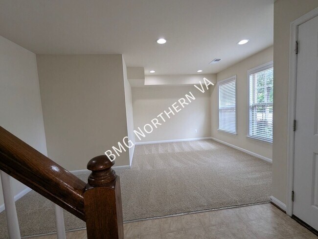 Building Photo - 9220 Prescott Ave