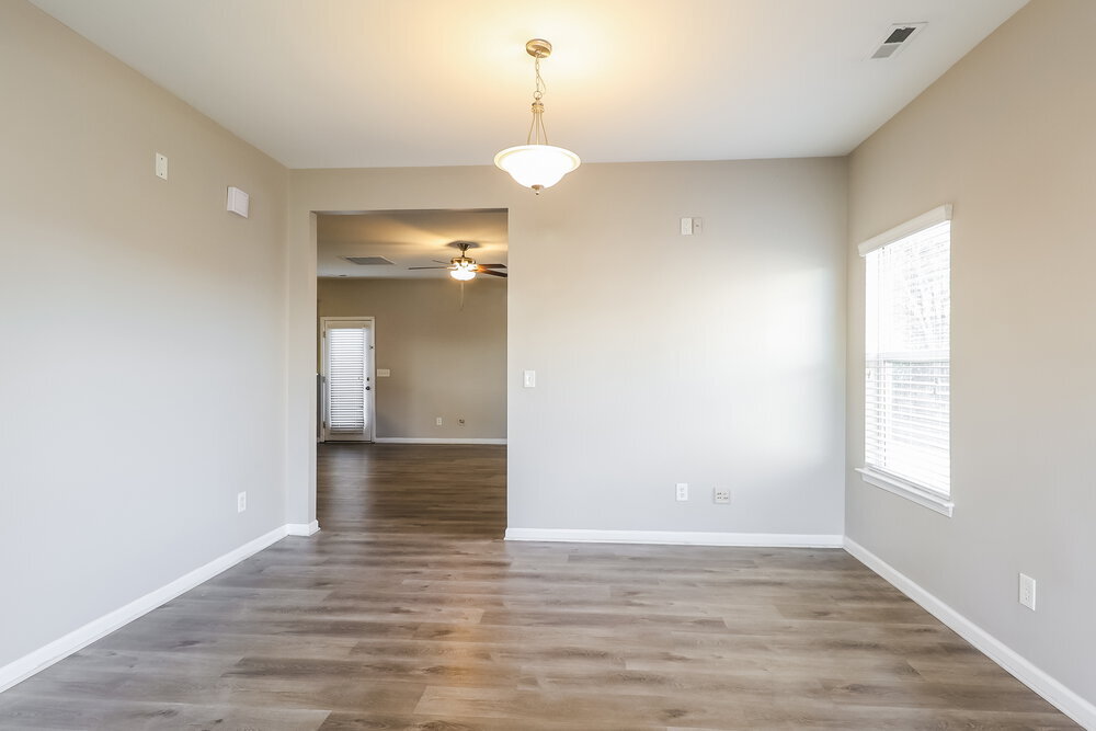 Building Photo - 1317 Bray Dr