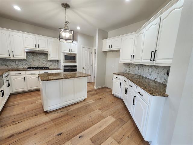 Building Photo - 1808 Hidden Brook Trail