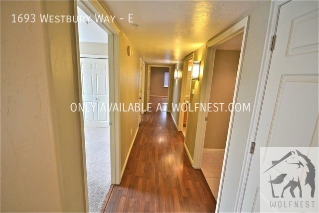 Building Photo - No Security Deposit Option! Amazing 3 Bedr...