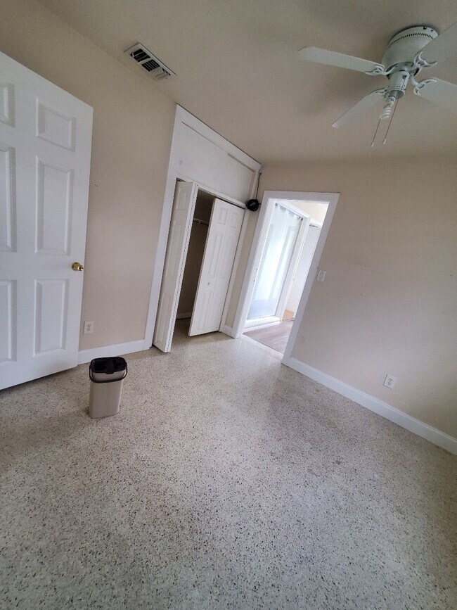 3rd bedroom - 965 Palo Alto St SE