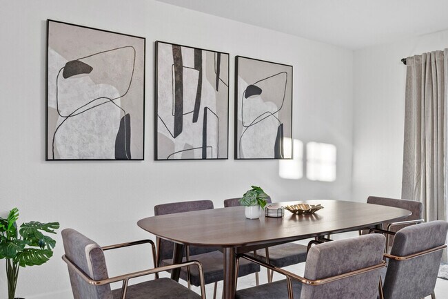 Building Photo - 3101 N 40th Dr