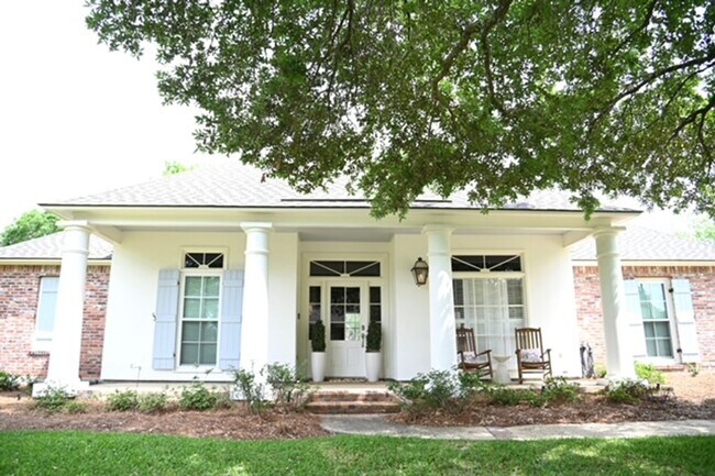 Building Photo - 17745 W Colony Way