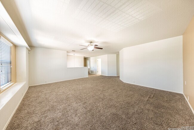 Building Photo - 12606 Texas Gold