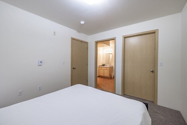 Building Photo - Allegro Apartment Homes
