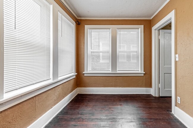 Building Photo - 1 Bed 1 Bath apartment in Okc close to Plaza District!