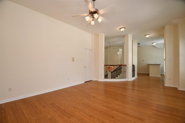 Building Photo - 13801 Rose Bay Ct