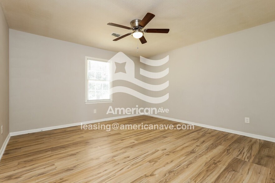 Building Photo - 1113 Rowell St