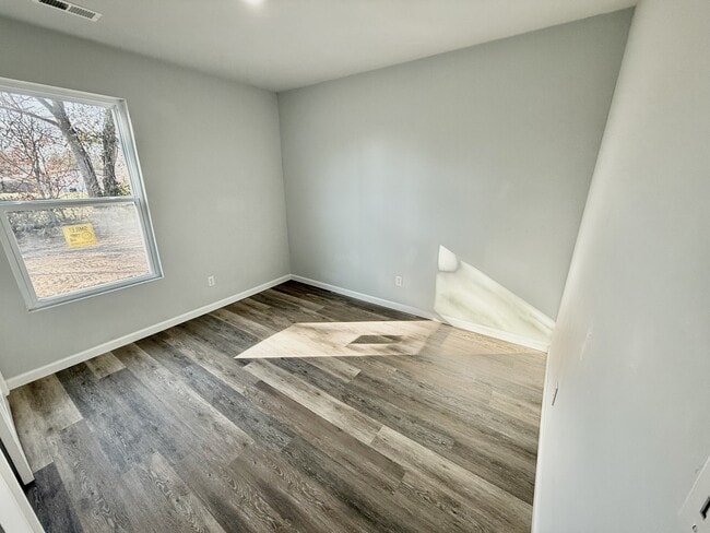 Building Photo - 416 N Mansion St