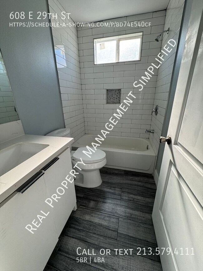 Building Photo - 608 E 29th St