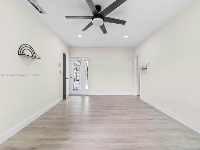 Building Photo - 17223 SW 87th Ave