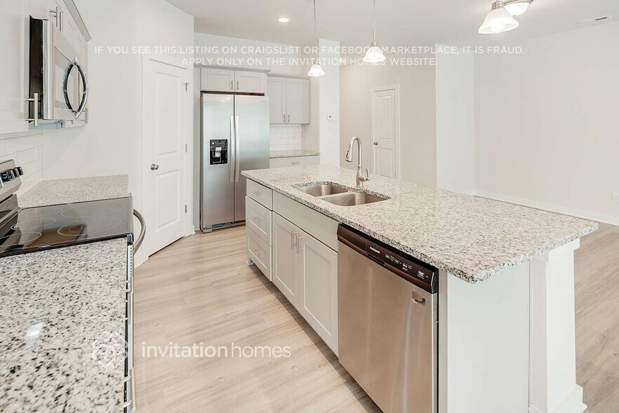 Building Photo - 3019 Ayana Dr