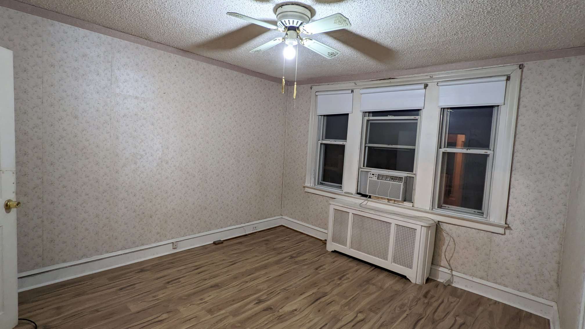 Building Photo - 103 W Spencer Ave