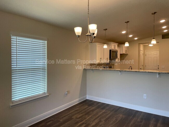 Building Photo - 5184 Peach Dr