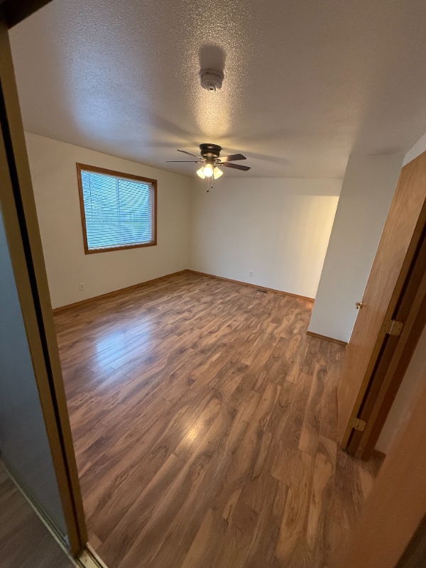 Building Photo - 1286 N Aster Pl