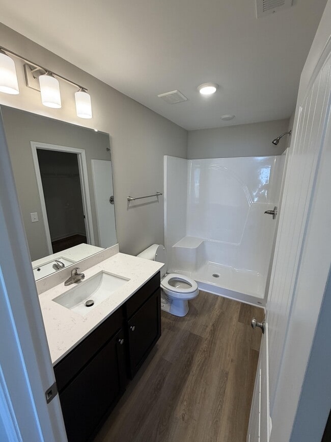 Building Photo - 1752 Friendly Rd