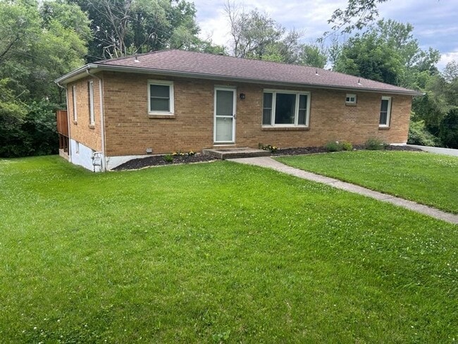 Building Photo - COMING SOON! Beautiful 4 Bedroom Home in N...