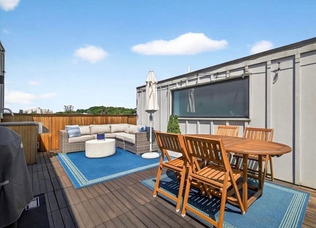 Building Photo - 78-80 Fort Ave