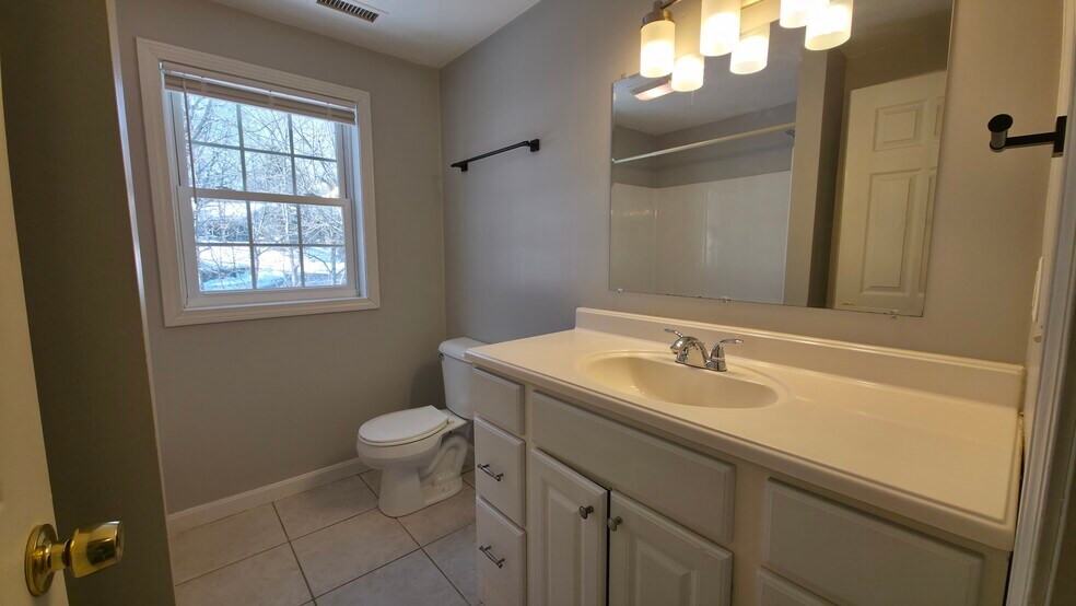 Building Photo - 1 Rosamond St