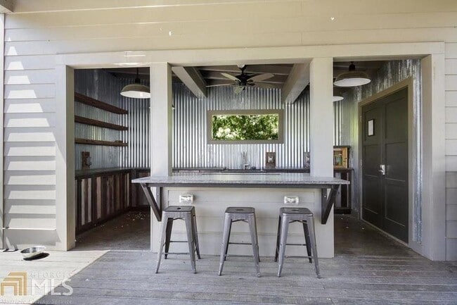 Building Photo - 760 Winton Way