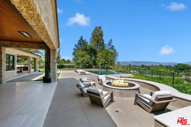 Building Photo - 5757 Hoback Glen Rd