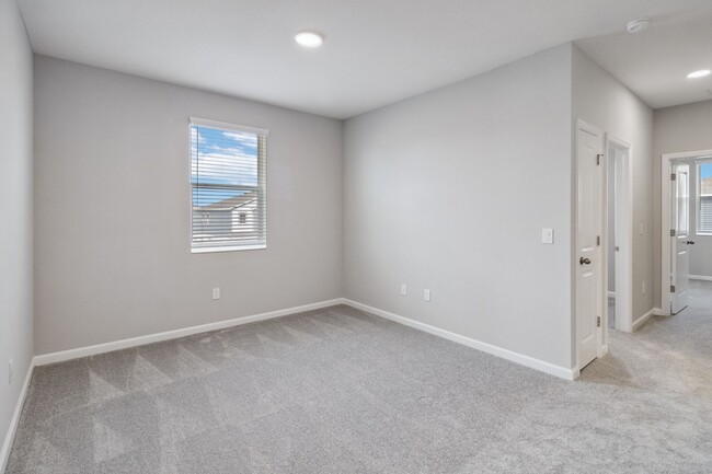 Building Photo - Beautiful Brand New 3/2.5 Townhome W/ 2 Ca...