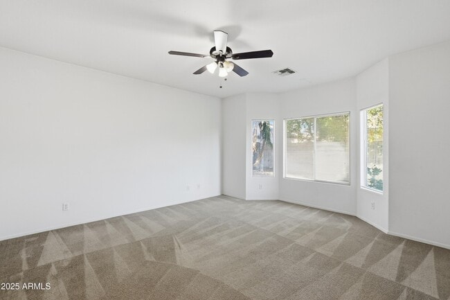 Building Photo - 14568 W Crocus Dr