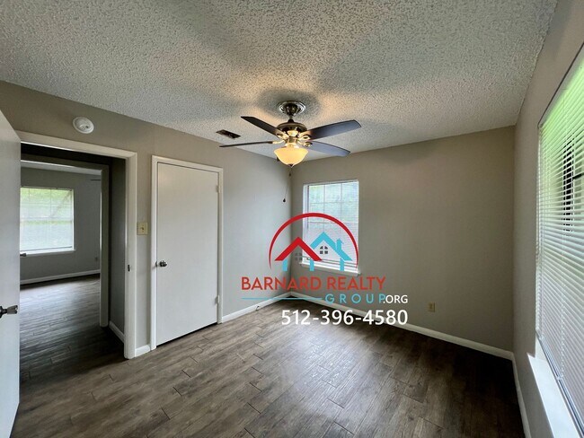 Building Photo - 110 Whitetail Dr