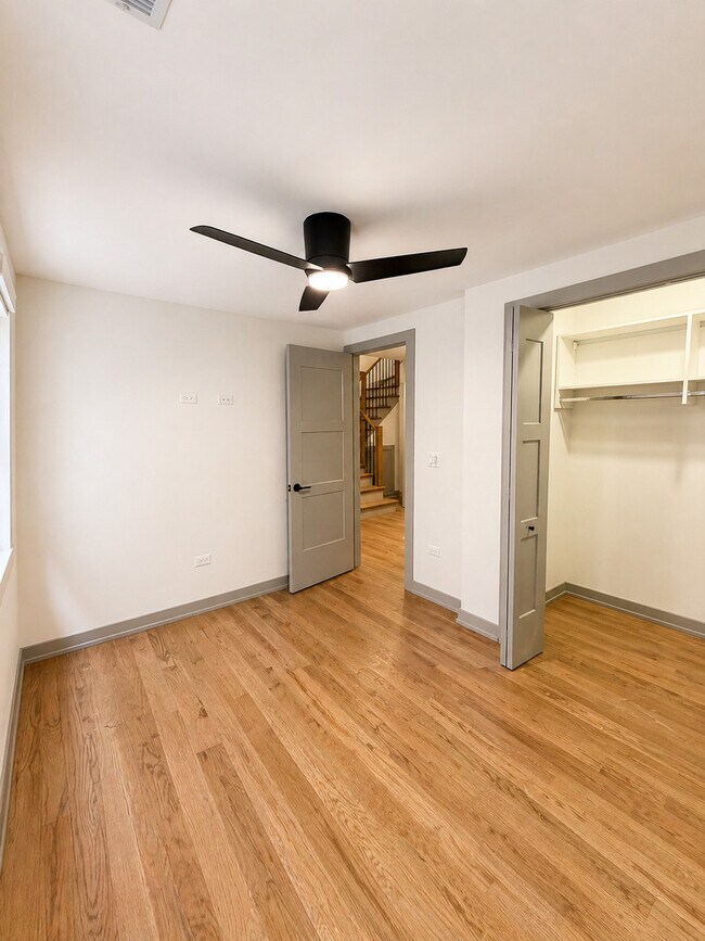 Building Photo - 1335 W Estes Ave