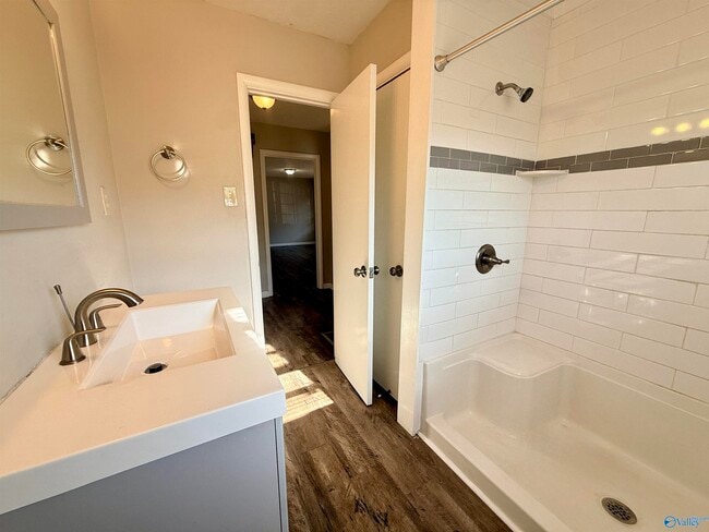 Building Photo - 1576 Hobbs Island Rd SE