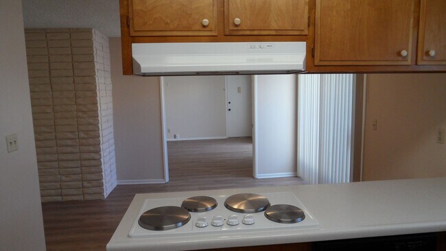 Building Photo - 1189 N Shattuck St