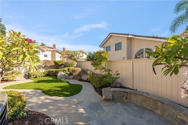 Building Photo - 45 Cedarlake