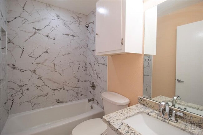 Building Photo - 1510 River Bend Dr