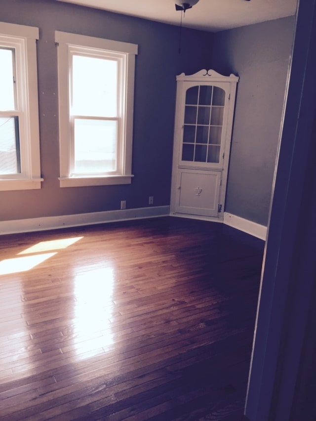 Building Photo - 313 Stanage Ave