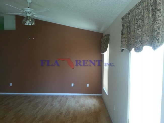 NICE! 3 BED / 2 BATH (HOUSE) NEAR VALENCIA COLLEGE ORLANDO - NICE!  3 BED / 2 BATH (HOUSE) NEAR VALENCIA COLLEGE ORLANDO