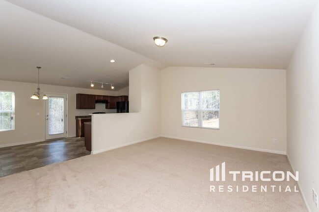 Building Photo - 322 Olde North Church Dr