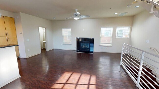 Building Photo - 2606 Wilson St