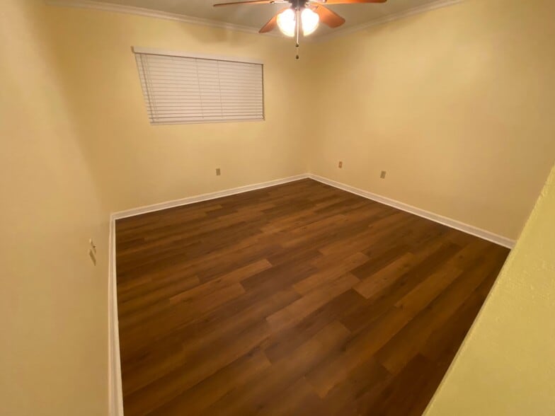 Bedroom three - 908 Lake Destiny Rd