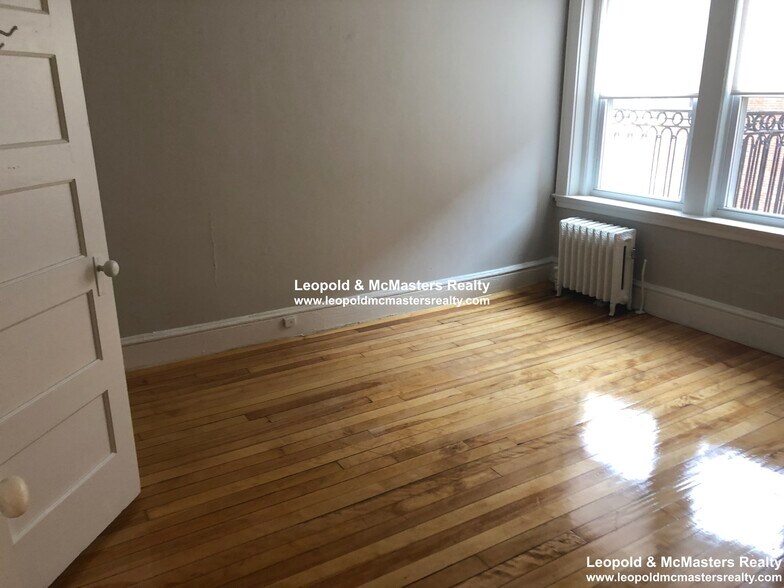 Building Photo - 226 South St