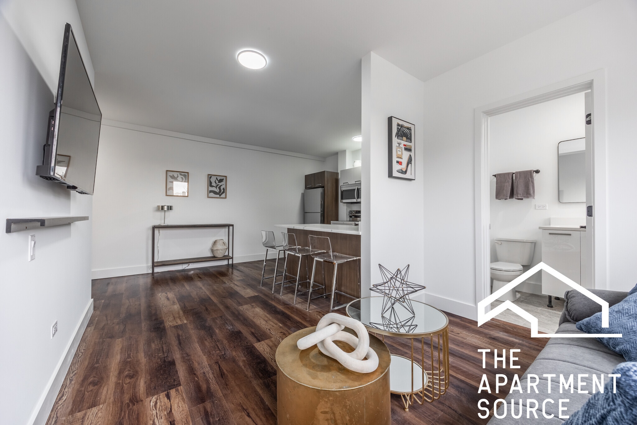 Building Photo - 1553 W Hollywood Ave