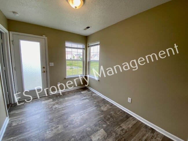 Building Photo - Wonderful 3 Bedroom 2 Bath Ranch Home in Lawrence Township!