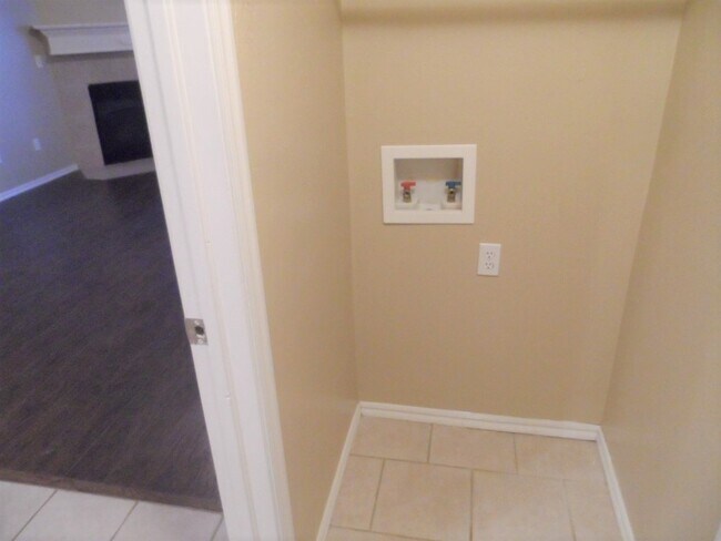 Building Photo - 4508 SE 77th St