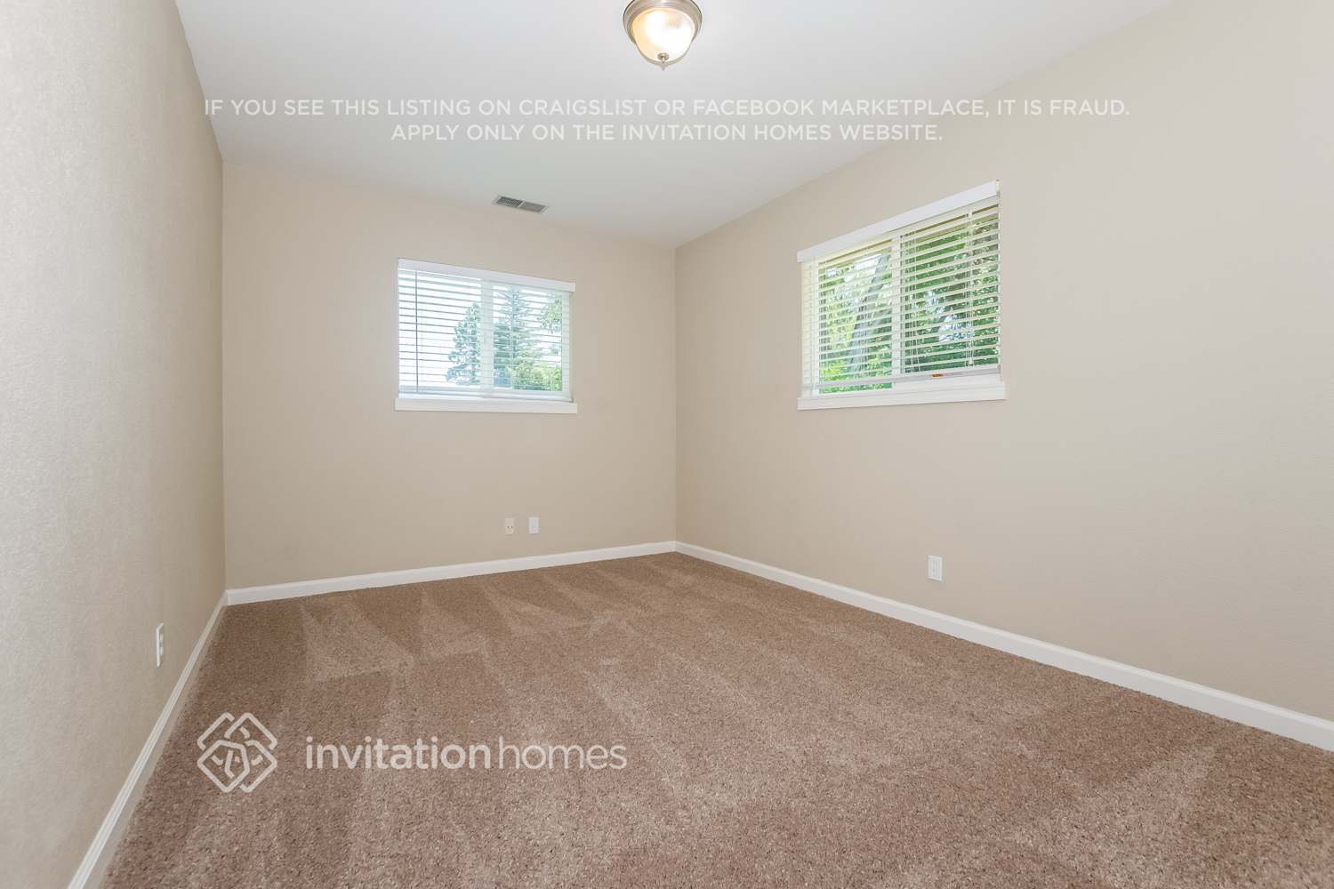 Building Photo - 10208 La Presa Way