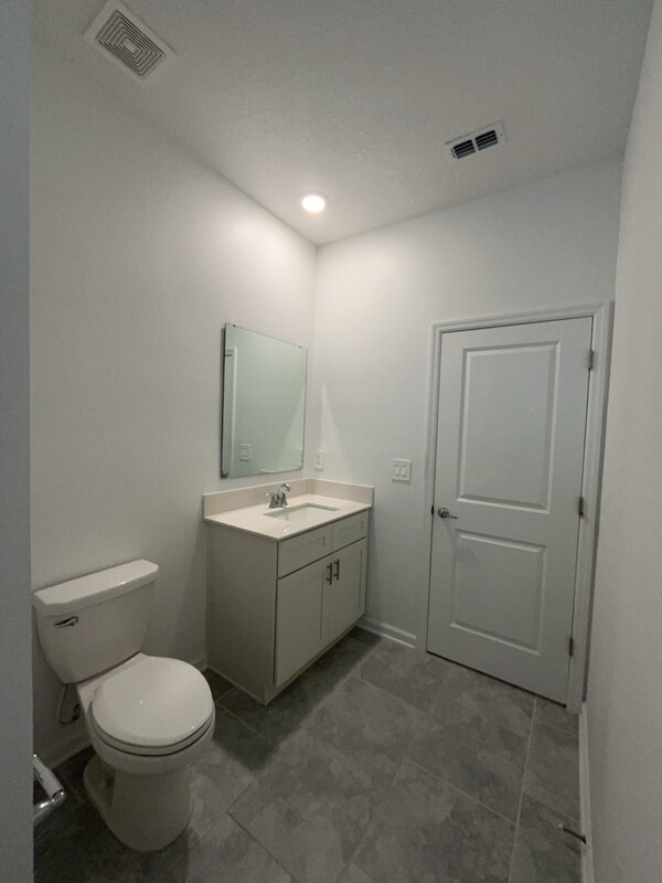 Building Photo - 3132 Country Side Dr