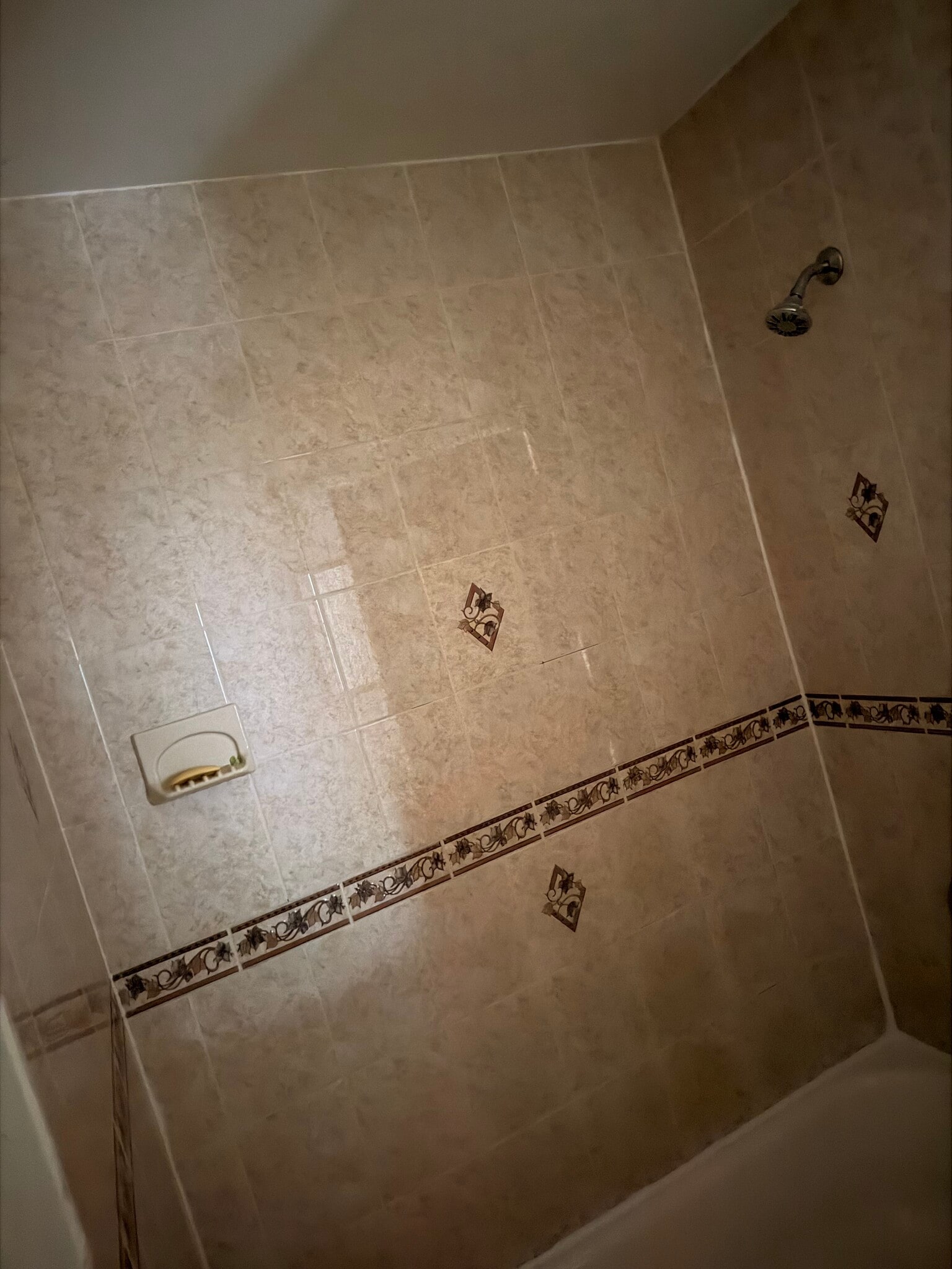 Primary bath - 216 Amity St