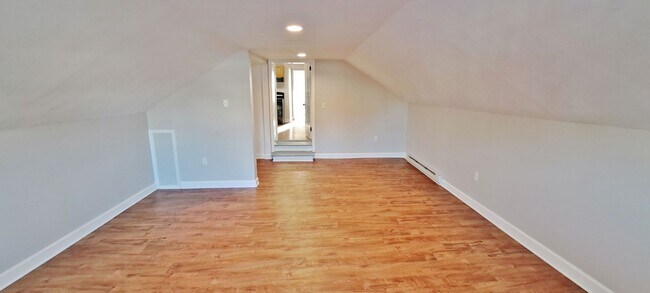 Building Photo - 514 Broadway